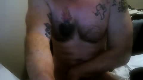 newcamboy1 online show from April 6, 4:46 am