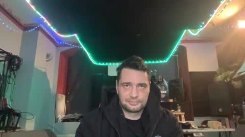 newguy2025 online show from December 5, 9:30 am