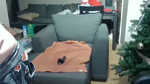 NewWorld online show from December 8, 7:43 pm