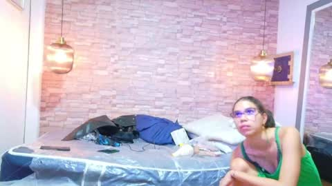 nextdoor_fantasy online show from May 26, 3:12 am