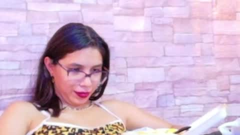 nextdoor_fantasy online show from June 25, 5:12 am