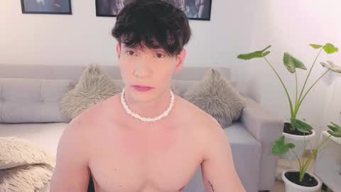 Snapshot of neythan__blaze chatting on September 8, 6:51 pm   online show from September 8, 6:51 pm