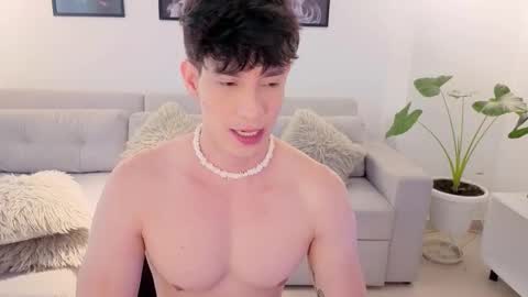   online show from March 12, 6:44 pm