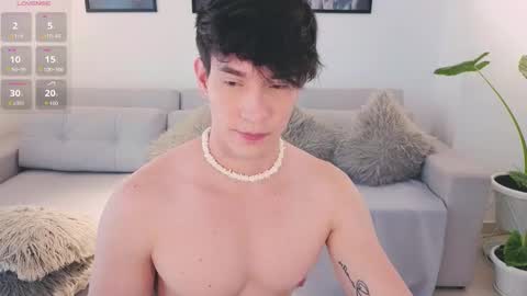 Snapshot of neythan__blaze chatting on September 11, 6:53 pm   online show from September 11, 6:53 pm