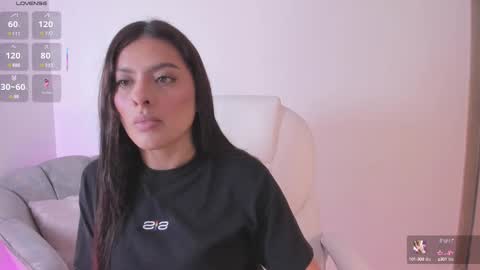 Nia online show from February 17, 1:22 pm