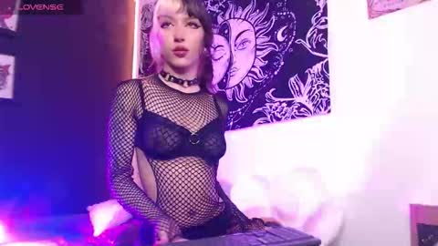  niakat  online show from October 8, 8:04 pm