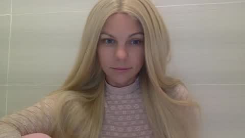 Amber online show from October 26, 10:38 am