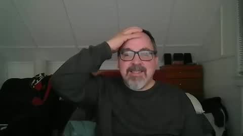 Snapshot of niceguy7208 chatting on October 21, 5:01 am niceguy7208 online show from October 21, 5:01 am