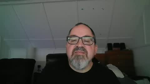 Snapshot of niceguy7208 chatting on October 6, 3:13 am niceguy7208 online show from October 6, 3:13 am