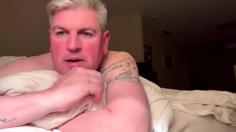 Snapshot of nick578320 chatting on September 21, 3:27 pm nick578320 online show from September 21, 3:27 pm