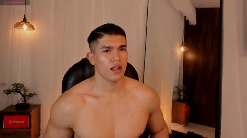 nick fenix online show from May 5, 4:52 am