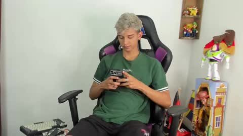 Frank online show from December 19, 2:07 am