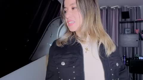 Nicky online show from March 30, 8:20 pm