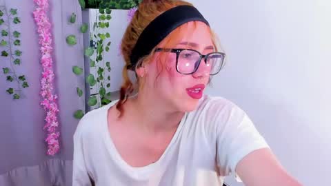 Snapshot of nico_lette_ chatting on March 12, 5:02 am Nico online show from March 12, 5:02 am