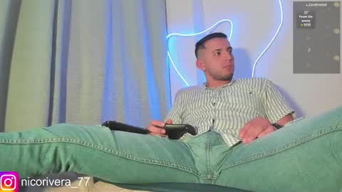 Nicolas online show from February 12, 2:04 am