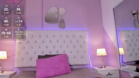 Nicol  online show from October 28, 3:29 am