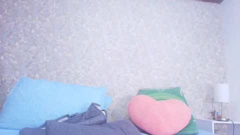 Nicol online show from November 19, 3:06 am