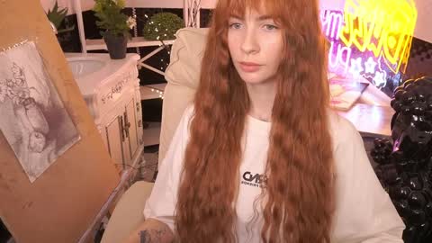 Nicol Moonn online show from April 2, 3:08 pm