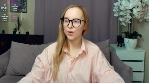 Nicoletta online show from December 21, 7:42 pm