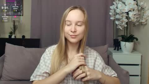 Nicoletta online show from December 20, 7:32 pm