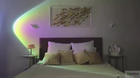 Nicole online show from November 5, 9:17 pm