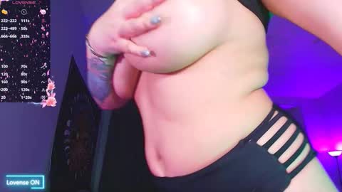 Kitty Nikki online show from December 14, 8:04 pm