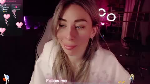 Nicole online show from February 28, 11:31 pm