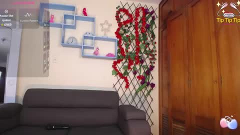 Nicole Santana online show from March 11, 6:19 am