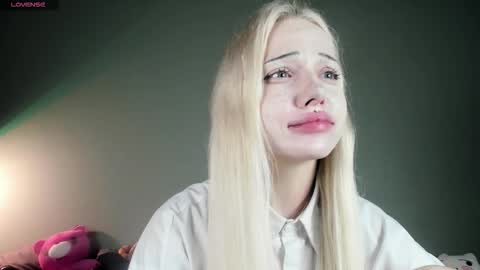 Mary online show from September 21, 2:37 am