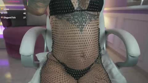 Nicole Crawft online show from October 8, 8:04 pm