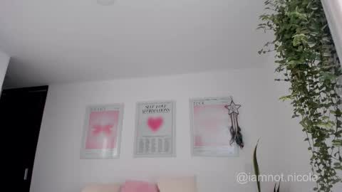 Nicole Manson online show from October 20, 9:53 pm