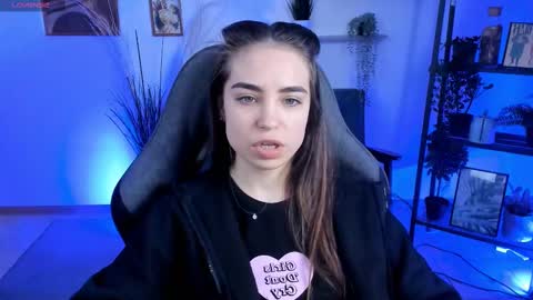 Nicole online show from January 14, 8:31 am