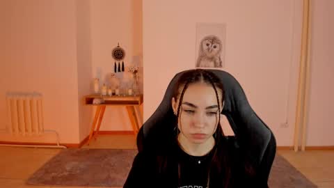 Nicole online show from January 10, 7:14 am