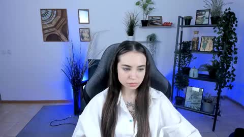 Nicole online show from January 15, 7:59 am