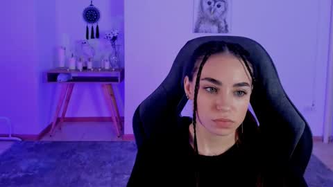 Nicole online show from January 10, 10:39 am