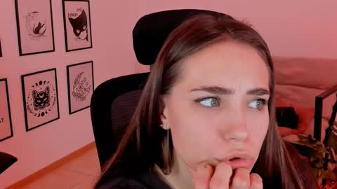 Nicole online show from December 26, 11:10 am