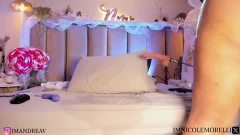 Andrea give it a thumbs up please its important  online show from December 31, 9:39 pm