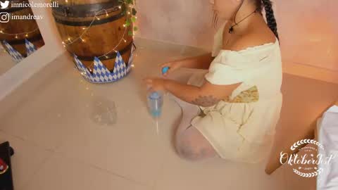 Andrea give it a thumbs up please its important  online show from October 4, 1:09 pm