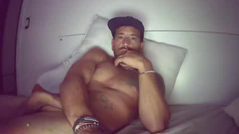 nicolove4272 online show from March 18, 11:43 pm