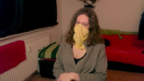 Snapshot of nidonist chatting on January 5, 8:00 pm nidonist online show from January 5, 8:00 pm