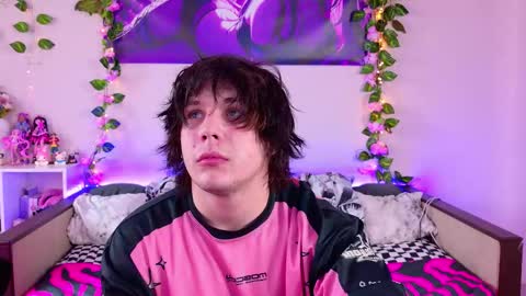 Night angel online show from February 18, 9:53 am