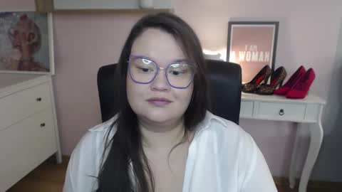 Holly online show from February 13, 7:01 am