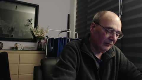 nightkeeper63 online show from March 4, 1:13 am