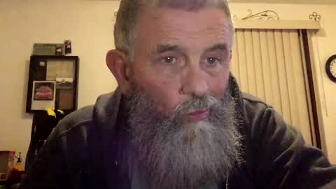 nightmoves1970 online show from December 1, 4:21 am