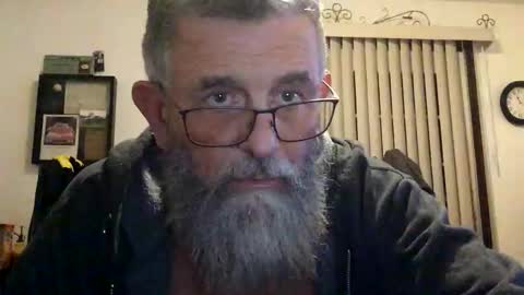 nightmoves1970 online show from November 29, 4:09 am