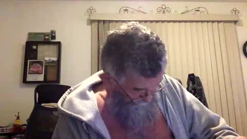 nightmoves1970 online show from October 16, 4:01 am