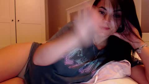 leona online show from September 30, 8:52 pm