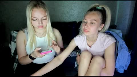 nigo_nika online show from May 8, 4:56 pm
