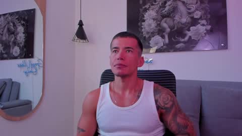 Niick online show from December 8, 10:47 pm