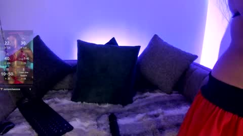 niina26_ online show from April 2, 1:51 pm